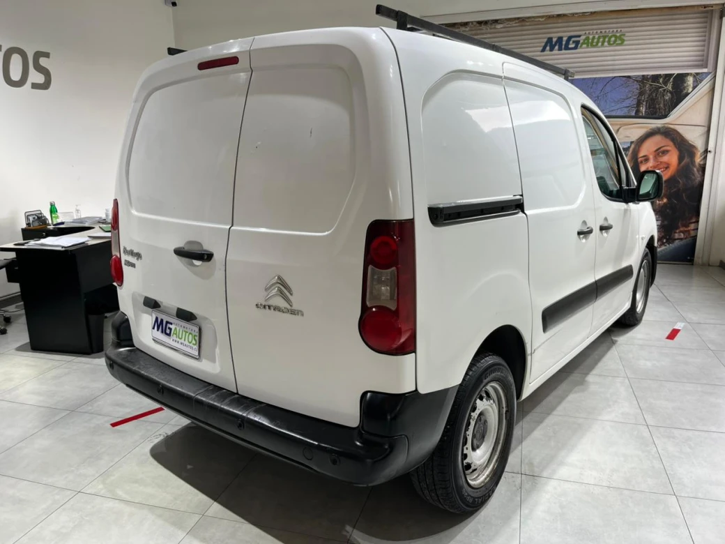 imagen 0 de vehiculo con id 2243